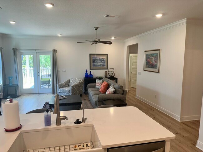 Building Photo - 207 Sea Eagle Ln
