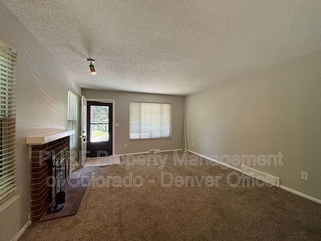 Building Photo - 1693 S Kline Way
