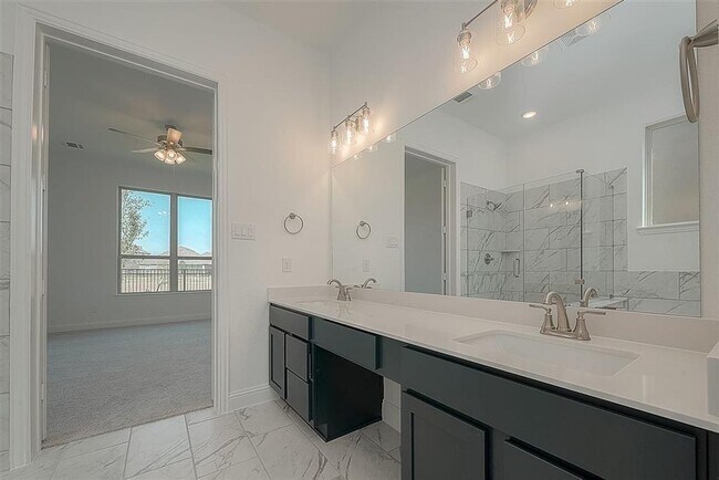 Building Photo - 2040 Terra Rose Dr