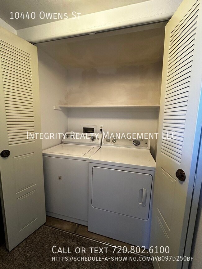 Building Photo - 10440 Owens St