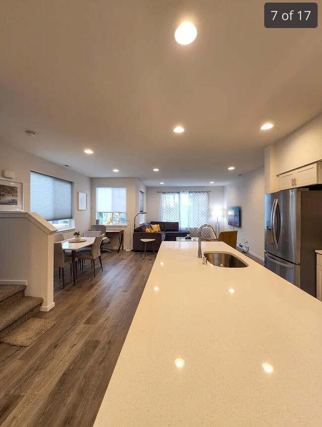 Building Photo - Fully Furnished Short-Term Rental | All Utilities Included |