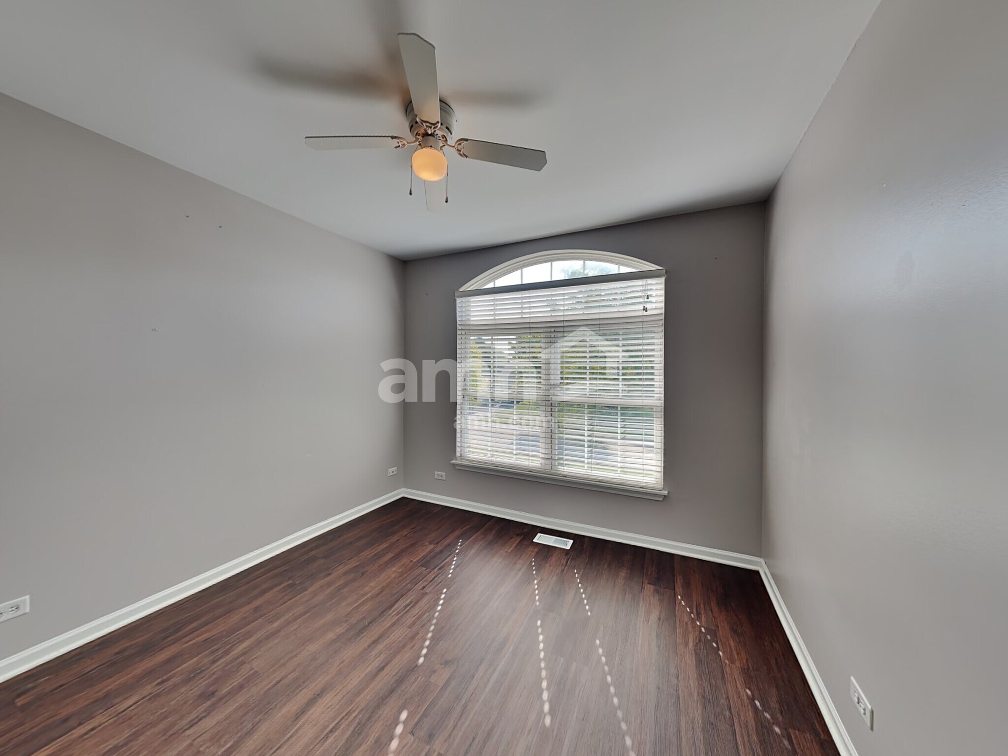 Building Photo - 809 Magnolia Dr