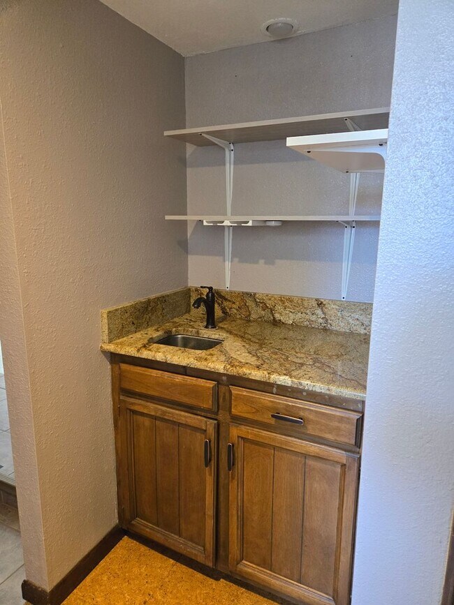 Building Photo - 2116 Circlewood Pl