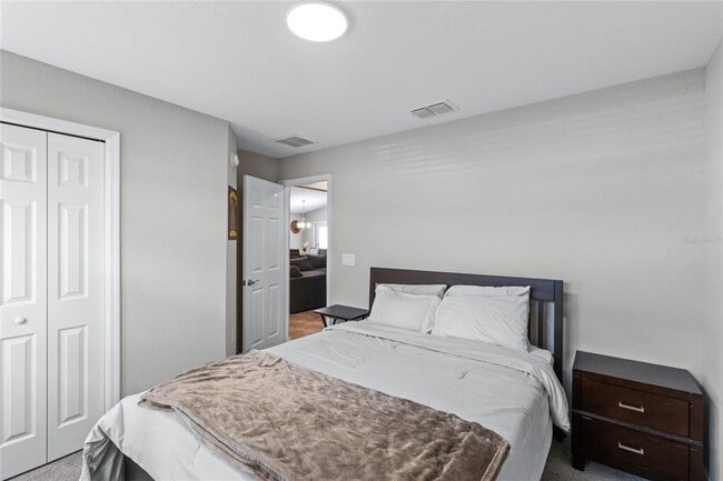 Building Photo - 524 Scenic Blf Blvd