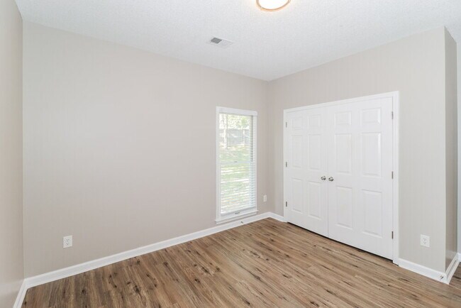 Building Photo - 2443 Minda Path