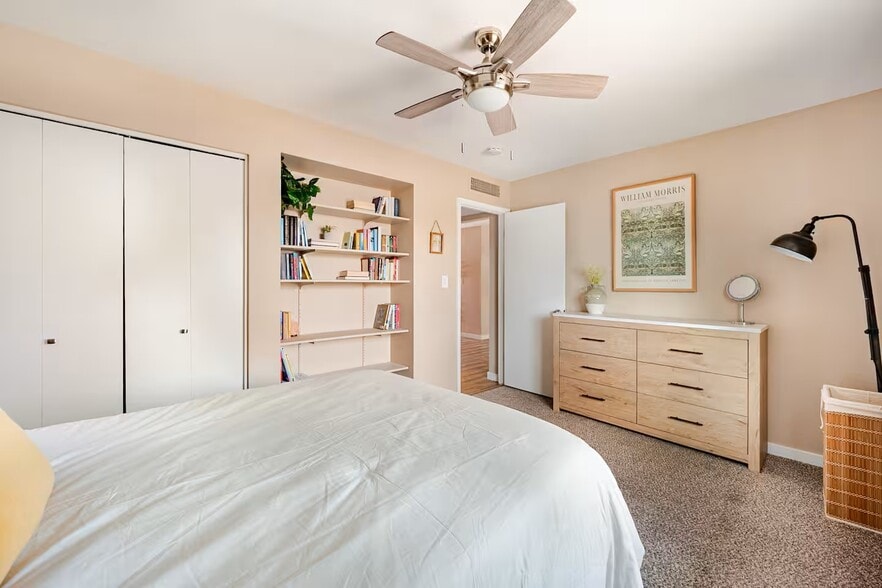 Bedroom 4 - 1104 E Campus Dr