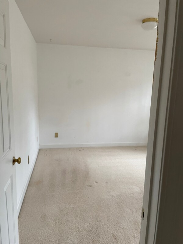 Building Photo - 8800 Colesbury Dr