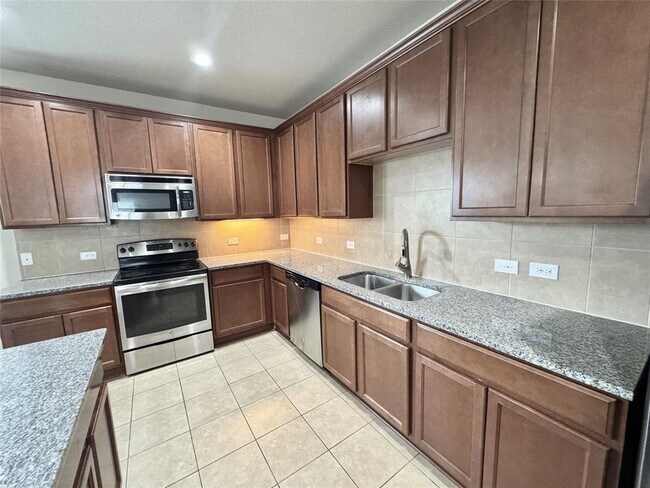 Building Photo - 13512 Kearns Dr