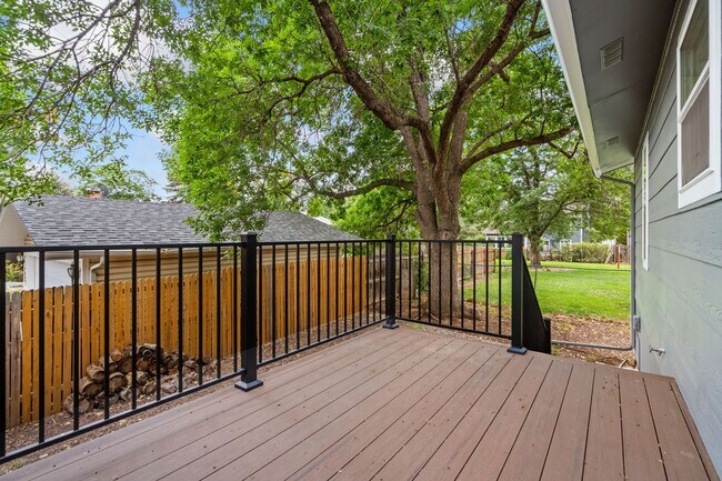 Building Photo - 1848 Marlborough Ct