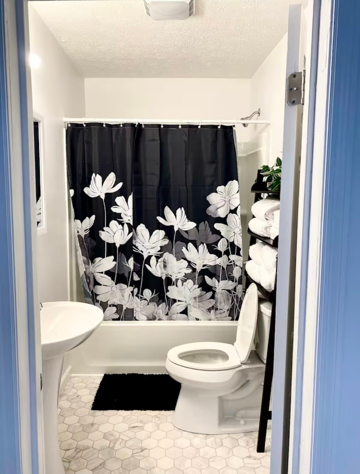 Building Photo - 312 Rosedale Ave