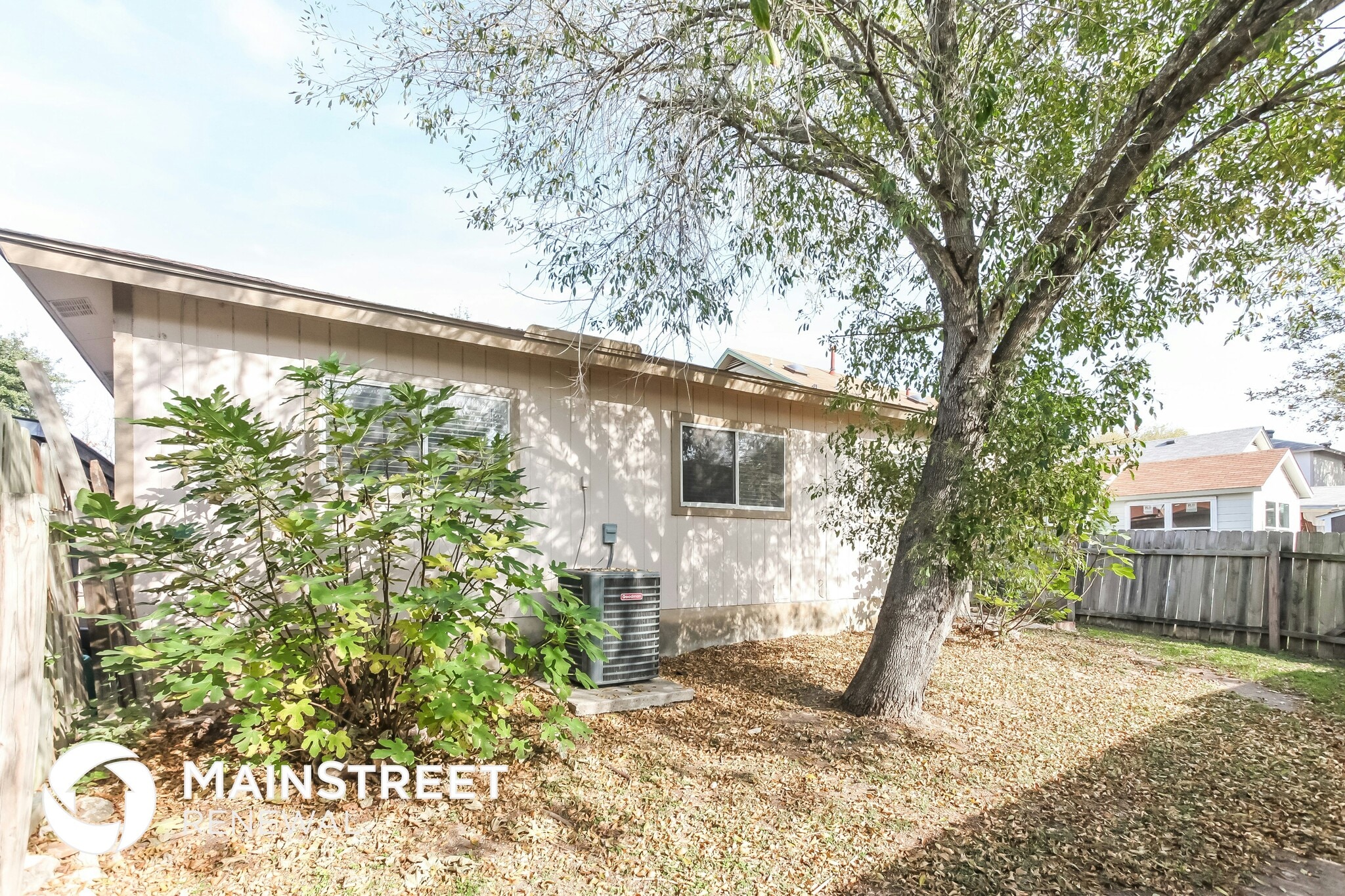 Building Photo - 823 Meadow Stone