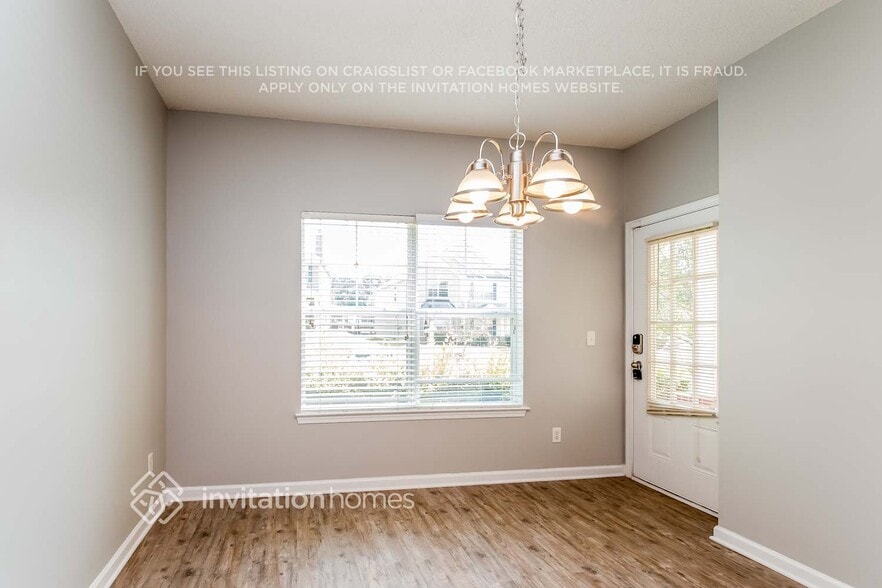 Building Photo - 170 Stillwood Dr