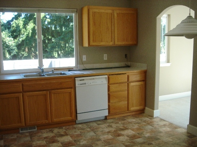 Kitchen with dishwasher - 8906 Corliss Ave N