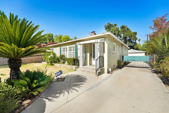Primary Photo - Altadena Home For Lease