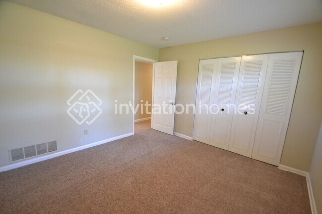 Building Photo - 1500 Overlook Rd