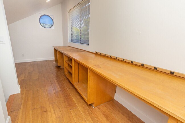 Building Photo - Iconic A-Frame Encinitas 4 Bed + Studio Sp...