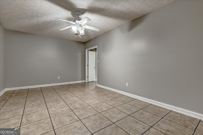 Building Photo - 56 Driftwood Ct