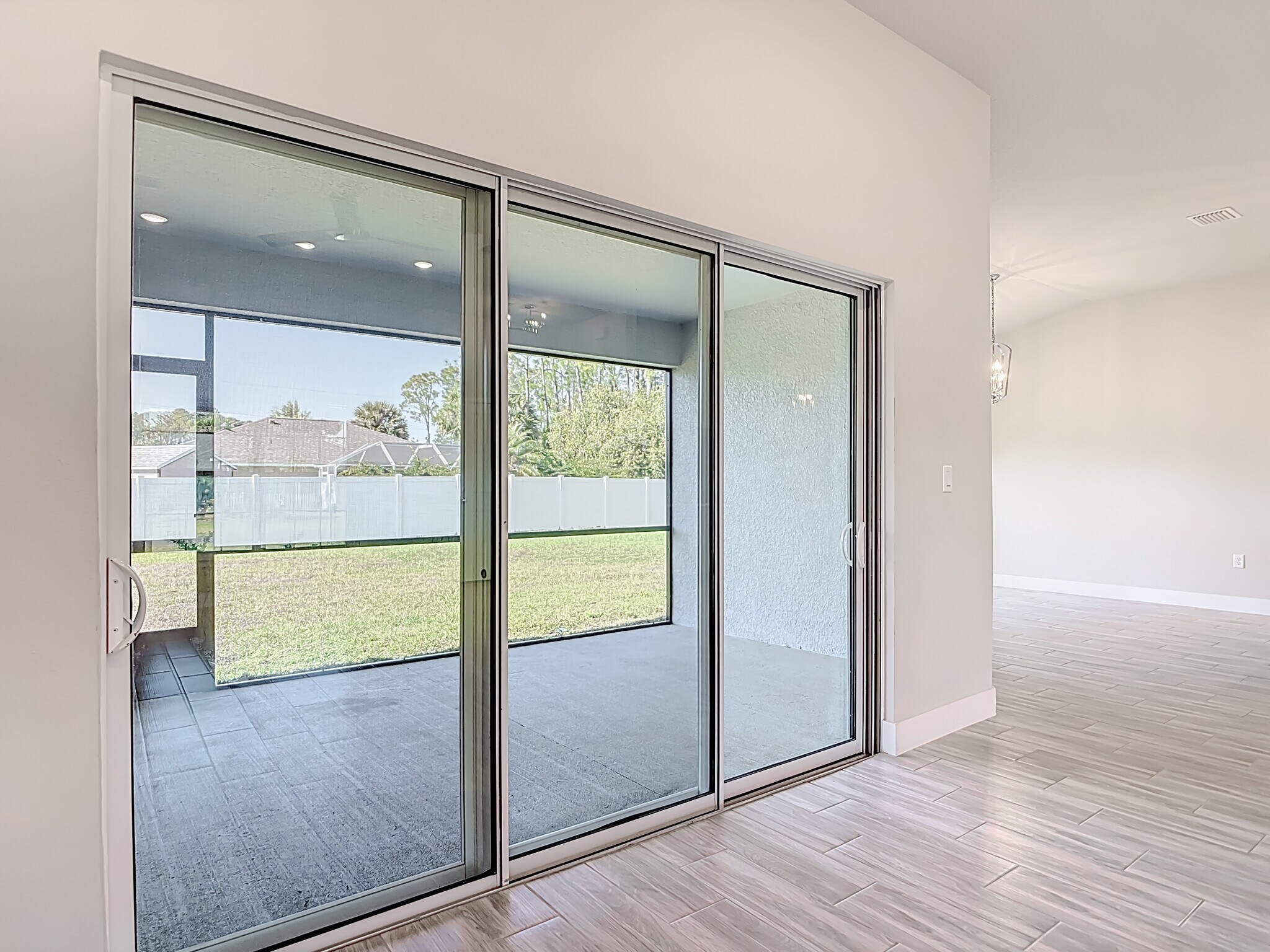 Building Photo - 60 Ballenger Ln