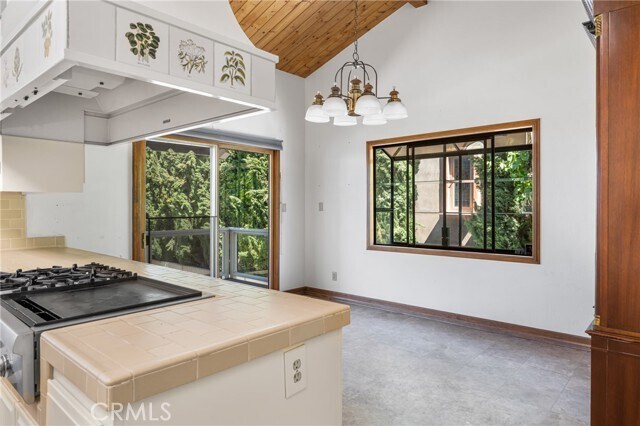 Building Photo - 11081 Hunting Horn Dr