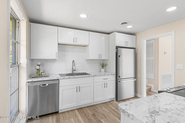 Building Photo - 39 E Azalea Cir