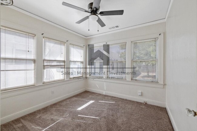 Building Photo - 232 E San Joaquin Ave