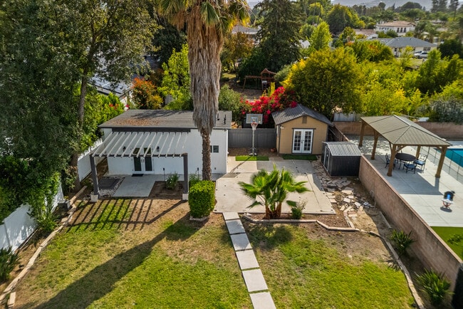 Building Photo - 23036 Burbank Blvd