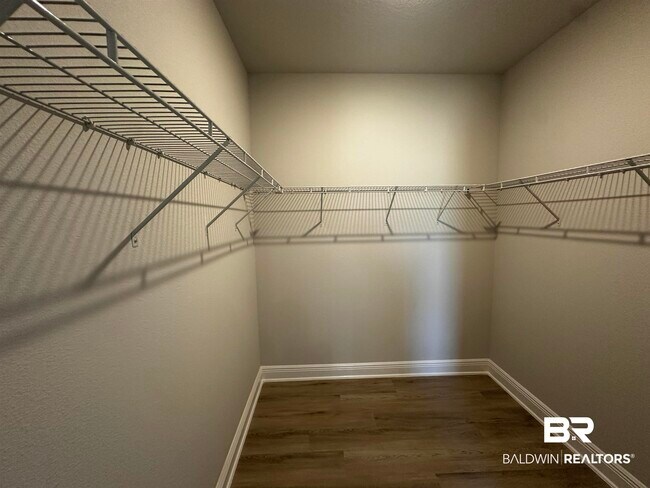 Building Photo - 10162 Lamonica Ln