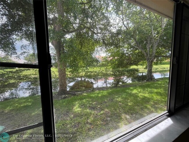 Building Photo - 12222 Royal Palm Blvd