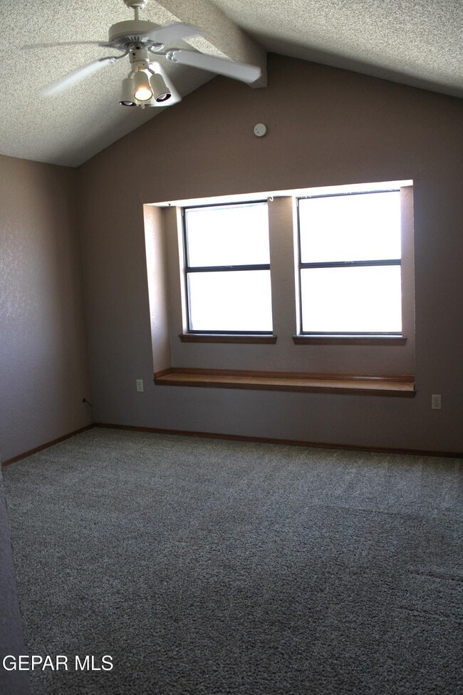 Building Photo - 1528 Sierra De Oro Dr