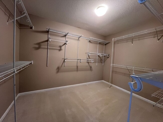 Building Photo - 3 bedroom 2 bath house in Berwick