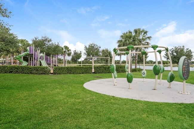 Building Photo - 5548 Summer Sunset Dr