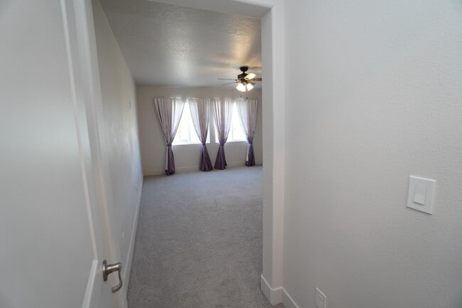 Building Photo - 245 E Caldera St