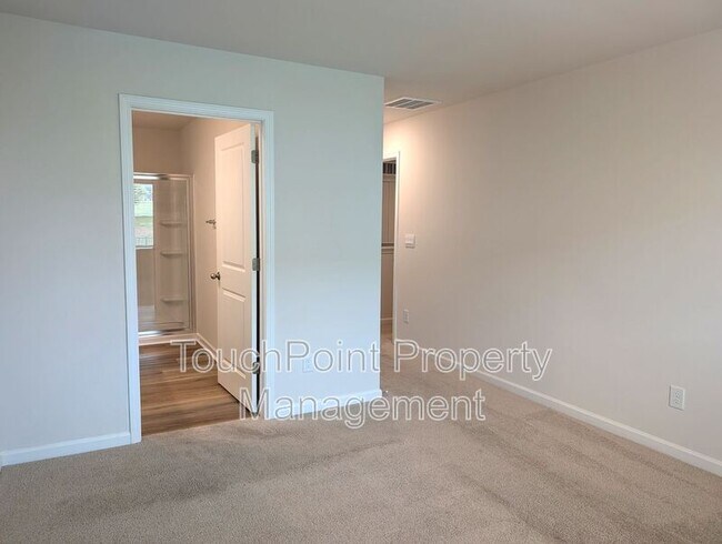 Building Photo - 5131 Hyrule Dr