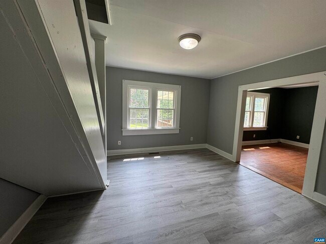Building Photo - 85 Riverfield Farm Ln