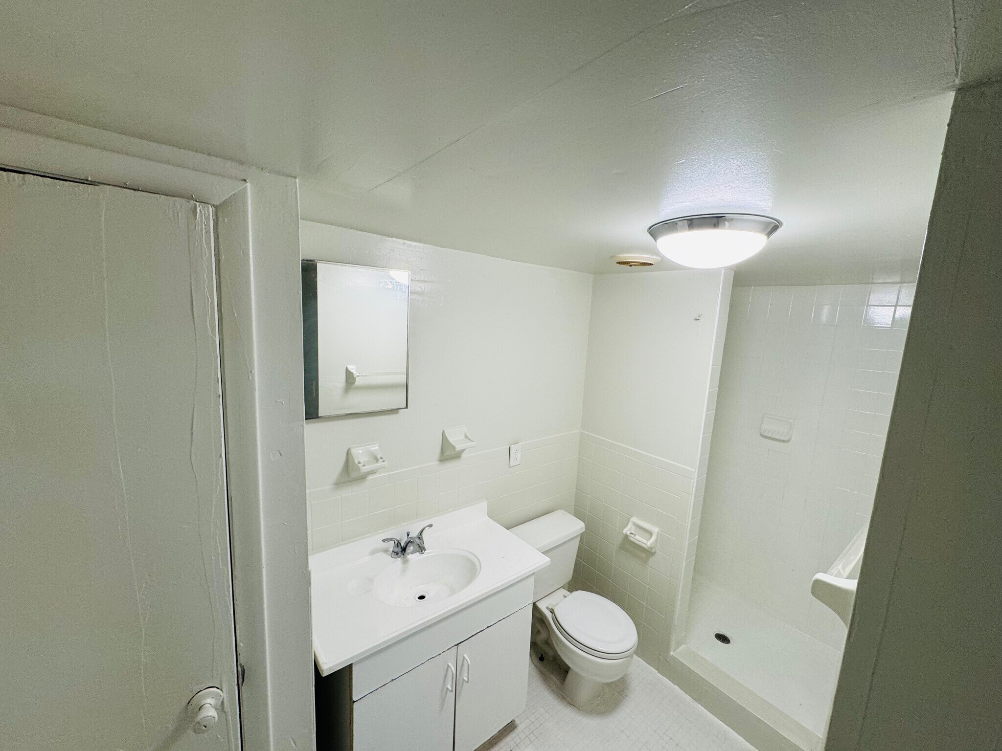 Bathroom 1 - 1256 Bridier St