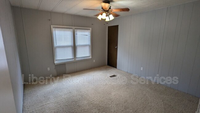 Building Photo - 1102 Ruben Wells Rd