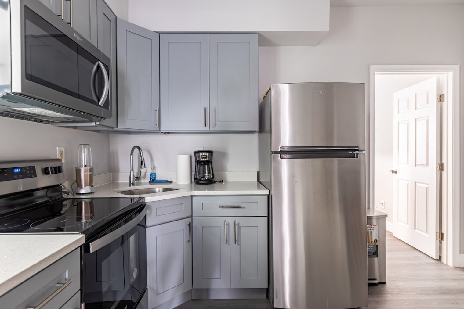 Building Photo - 1418 S 9th St