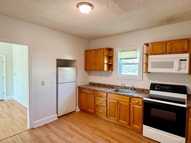 Building Photo - 54 Prospect St