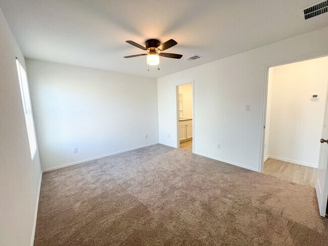 Building Photo - 4 Bedroom 1-Story Home Near SeaWorld in Northwest San Antonio
