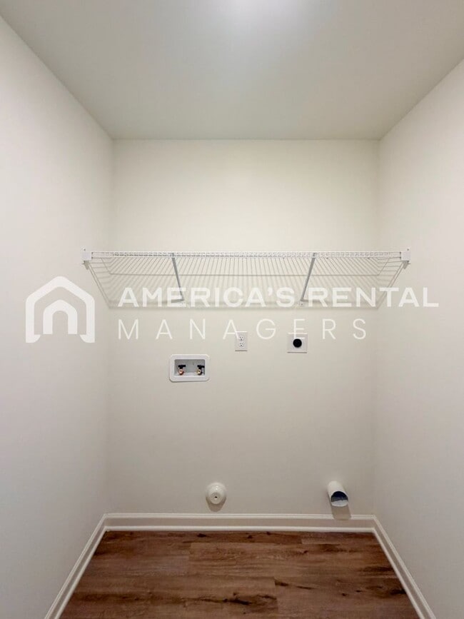 Building Photo - Spacious Four Bedroom for Rent in Tuscaloosa, AL!