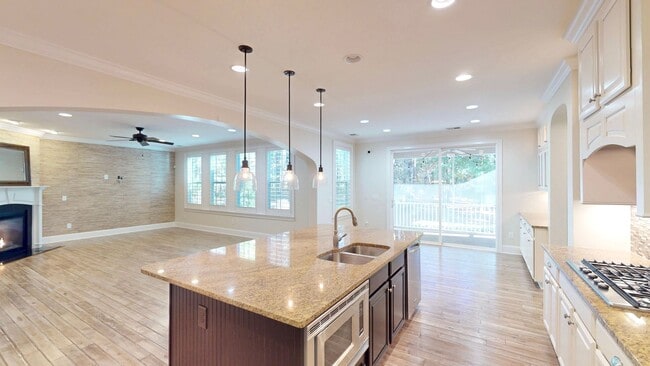 Building Photo - 11052 Preservation Park Dr