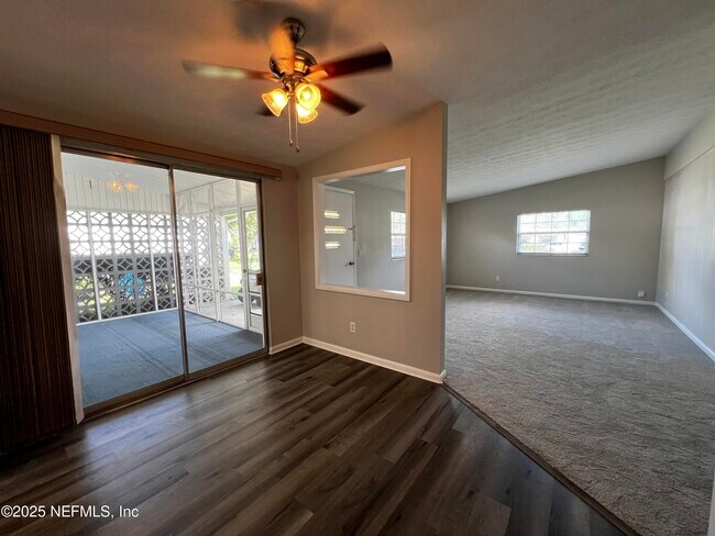 Building Photo - 11505 Inez Dr