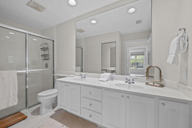 Building Photo - 3136 Verdmont Ln