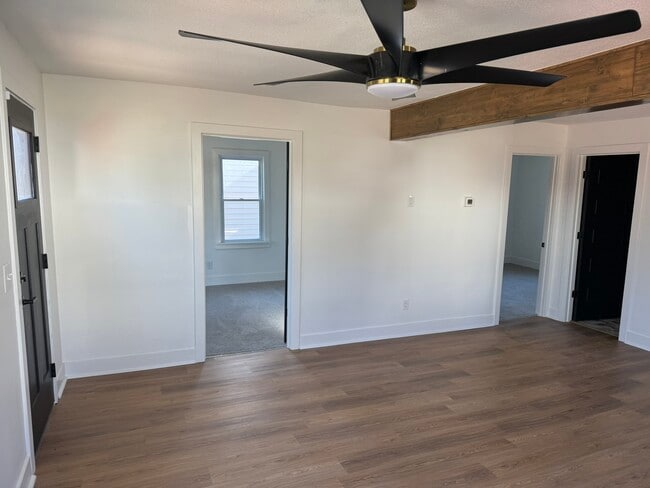 Building Photo - 3746 N Garfield Ave