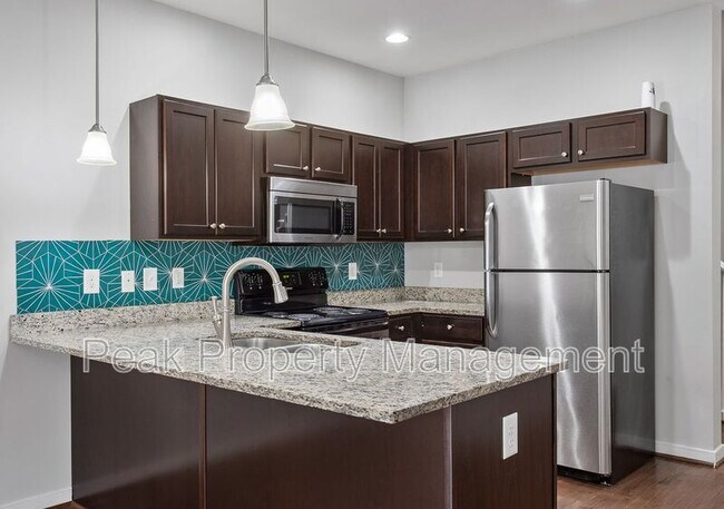 Building Photo - 2104 E Broad St