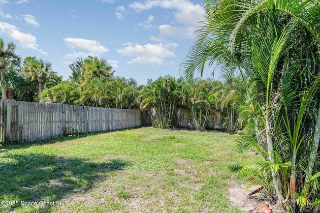 Building Photo - 122 Niemira Ave