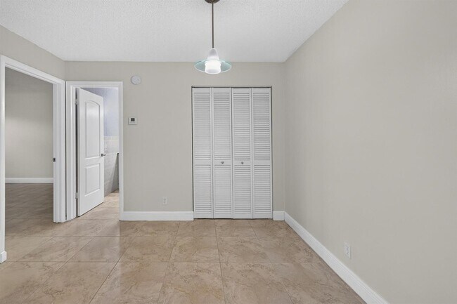 Building Photo - 10765 Cleary Blvd