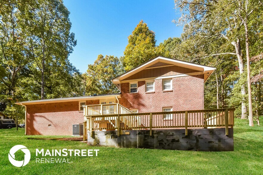 Building Photo - 6265 E Shore Cir