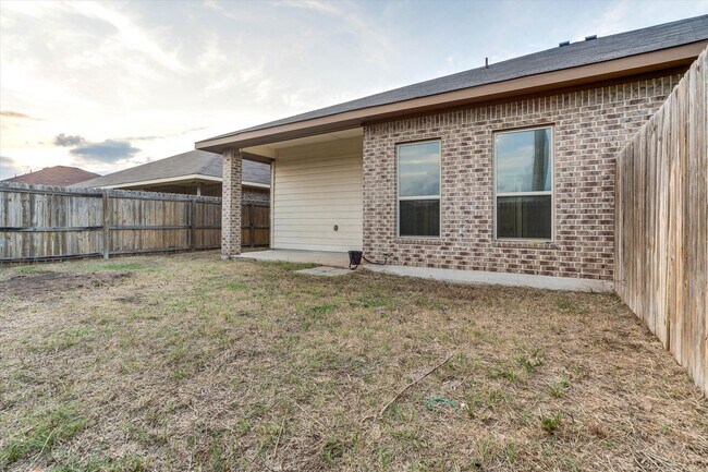 Building Photo - 130 Hidden Springs Dr