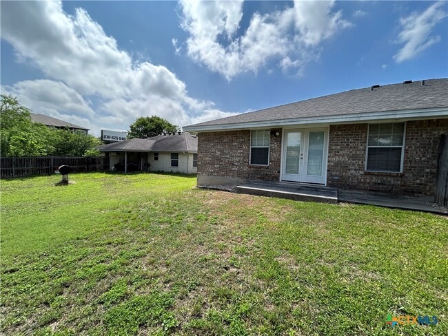Building Photo - 1642 W County Line Rd